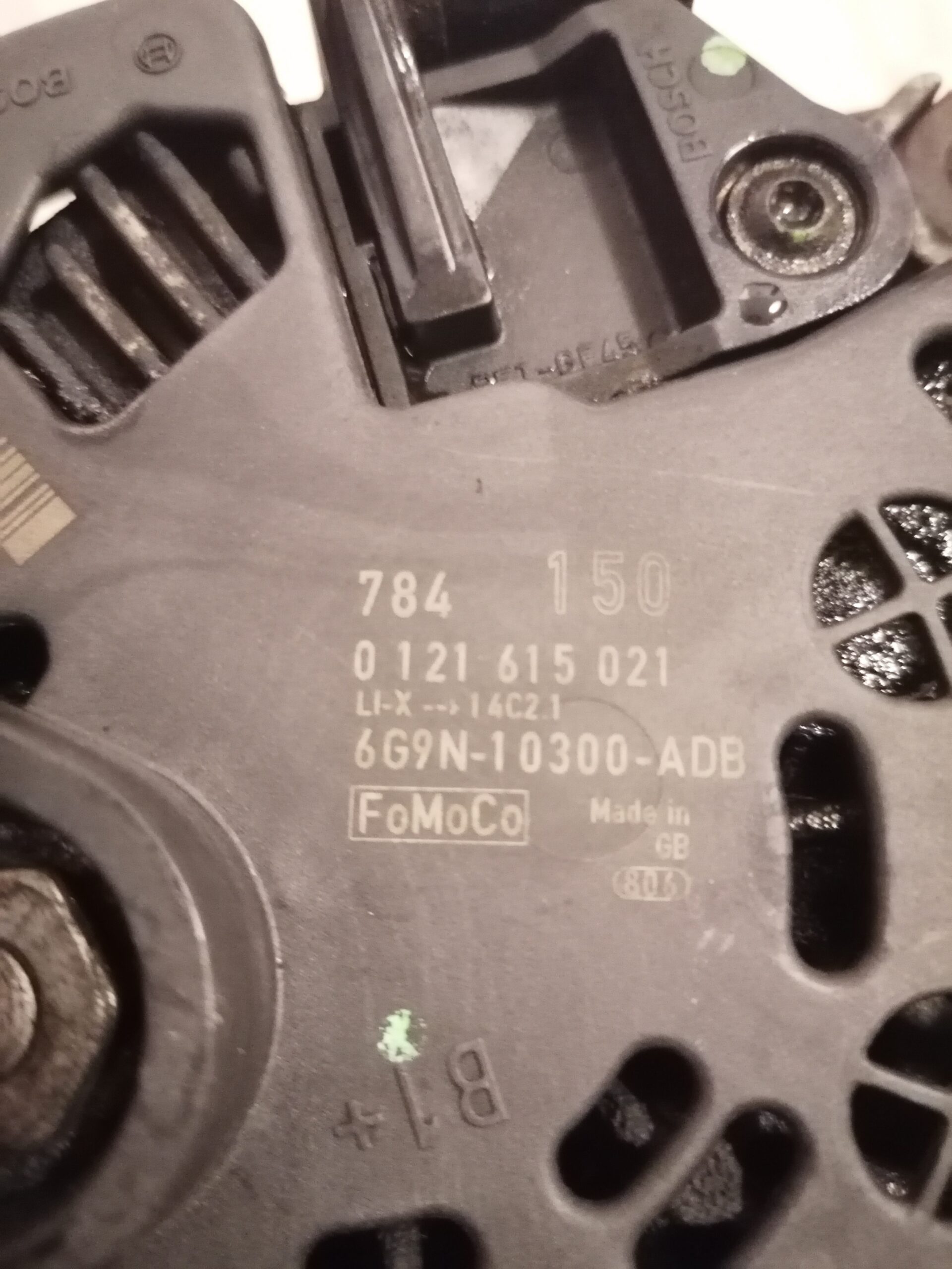 Vând alternator Mondeo mk4