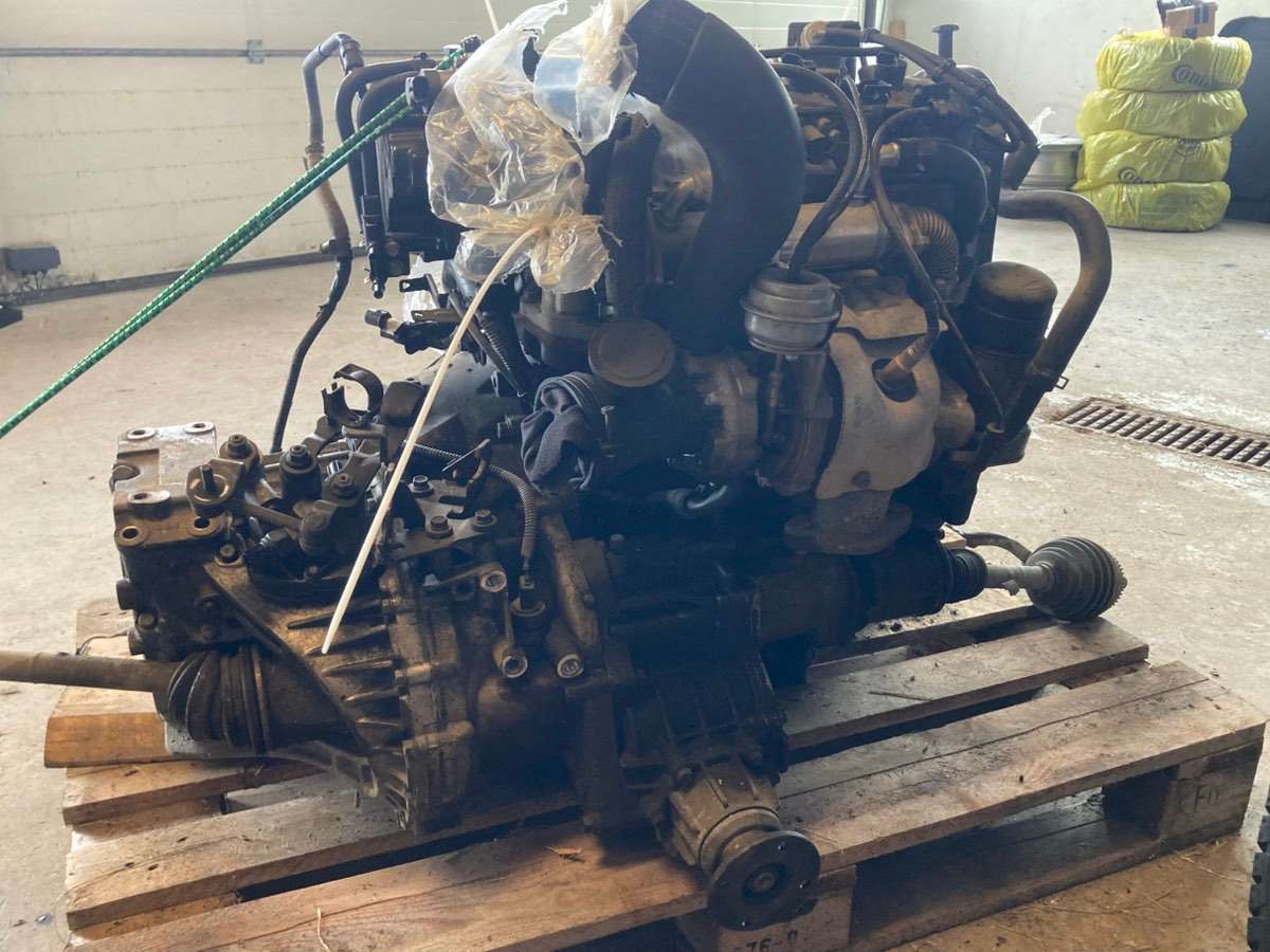 Motor complet Kia Carens / Sportage / Magentis / Hyundai Tucson / Sonata 2.0 crdi 140cp euro 4