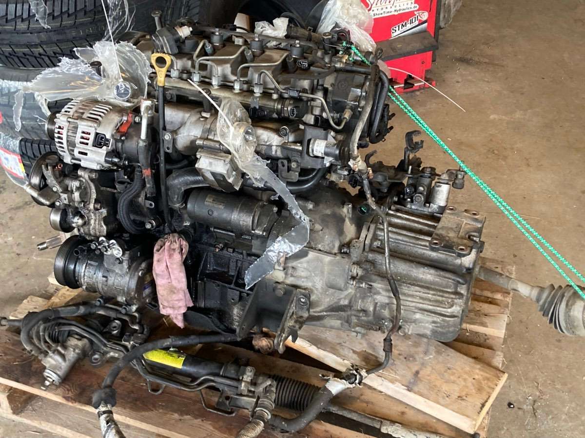 Motor complet Kia Carens / Sportage / Magentis / Hyundai Tucson / Sonata 2.0 crdi 140cp euro 4