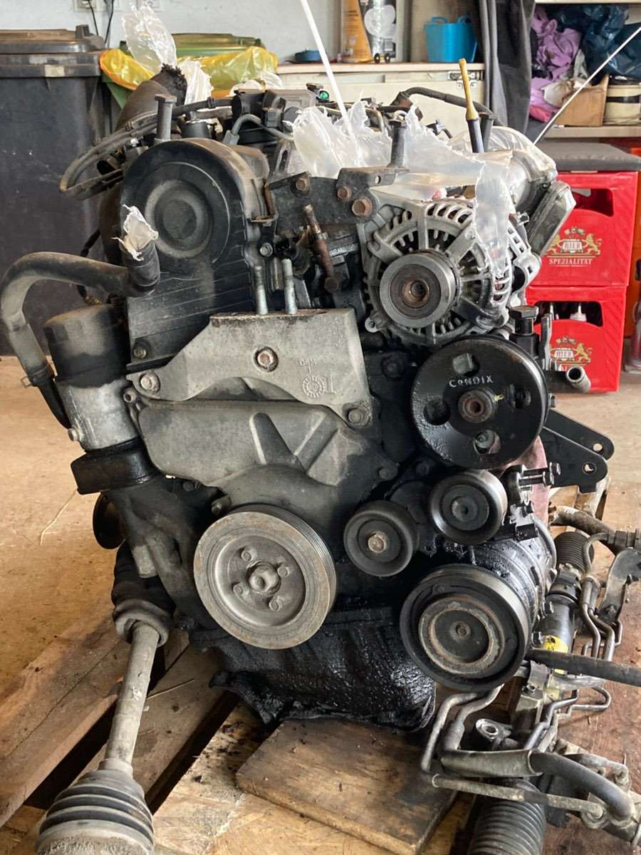 Motor complet Kia Carens / Sportage / Magentis / Hyundai Tucson / Sonata 2.0 crdi 140cp euro 4