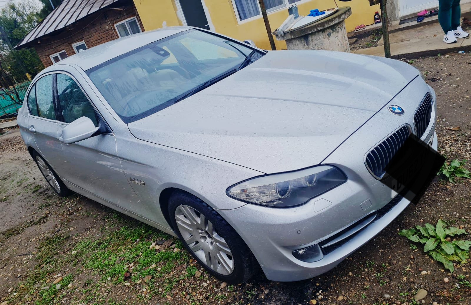 Dezmembrez bmw f10 2.0d 184cp automat