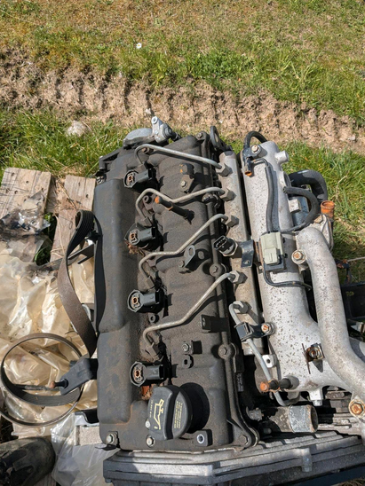 Vand bloc motor Kia Sorento 2.5 crdi 140cp/170cp cod motor D4CB